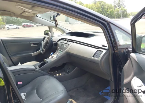 2010 Toyota Prius Iii z USA, uszkodzony, nr VIN JTDKN3DU1A0233847